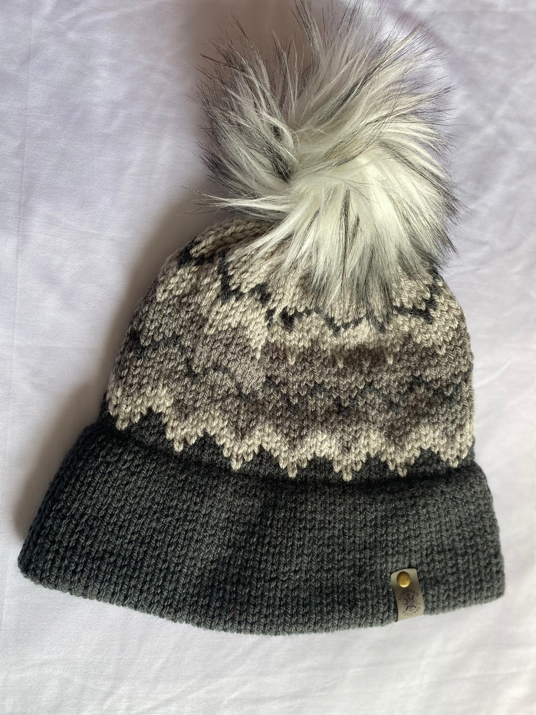 Ladies grey cap deals